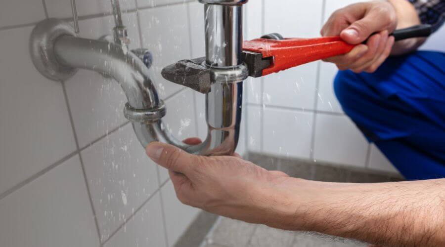 Local annual plumbing maintenance in East Lynne, MO